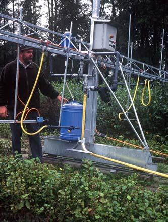 Az erdôtûz-kárról Az Erdészeti Lapok 2002. 6., valamint a 2003. 1. számában Bányai Péter, az ÉSZAKERDÔ Keletbükki Erdôgazdaságánál a 2002.