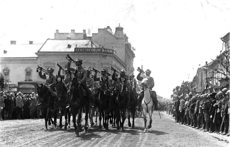 emlék-lapok Fodor János Impériumváltás Erdélyben 1918 és 1921 között Az A tágabb értelmezési keret már jóval kimerítőbb megközelítési lehetőségét nyújtja ennek az időszaknak.