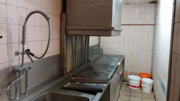 31nap. Már kezdem megszokni, hogy egyedül dolgozok. A saját tempómba, ma még a főnök is mondta hogy megvan velem elégedve.