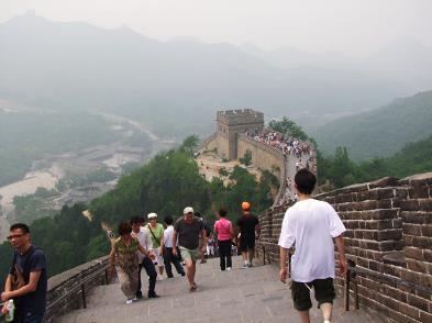 nap: Szellemek Útja Ming sírok Kínai Nagy Fal Reggeli után teszünk egy