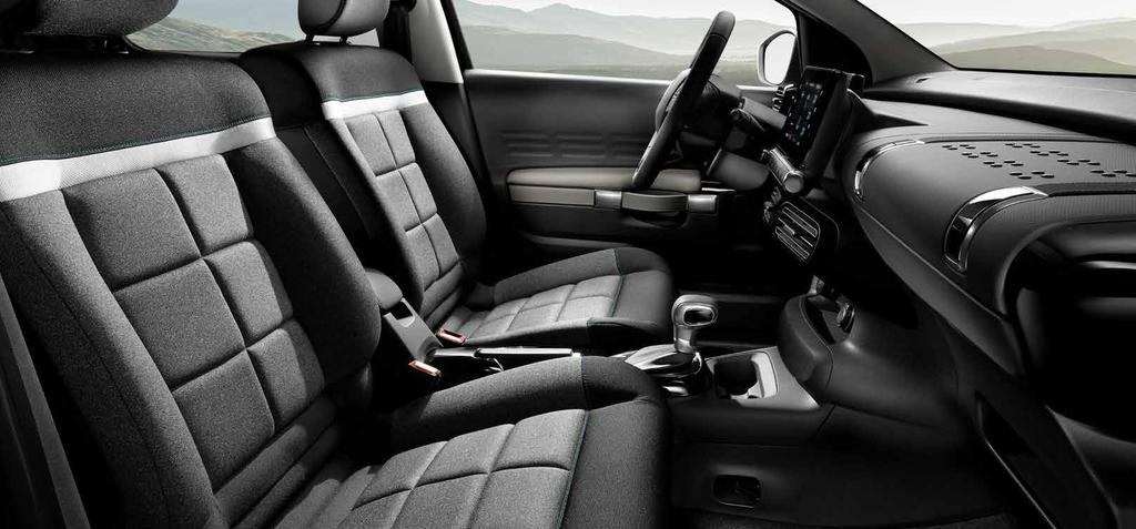 LETISZTULT ÉS IGÉNYES BELSŐ Az új Citroën C4 Cactus utazásra csábító belső terében izgalmas részleteket talál, melyeket az utazás világa inspirált.