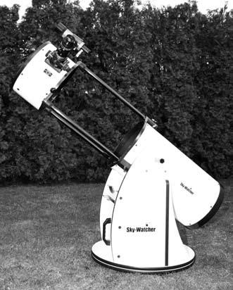 A SkyWatcher 305/1500-as Dobsonja A SkyWatcher új 305 mm-es Dobson-távcsövét tesztelésre kaptam kézhez. A két nagy papírdoboz nagyon kellemes meglepetéseket rejtett.