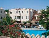SHARM EL SHEIKH Sharm el Sheikh se situează în partea de sud a peninsulei Sinai, în sudul Golfului Aquaba; este renumit pentru varietatea de corali şi pentru bogăţia lumii marine.