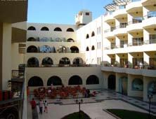 SGL 109 129 159 Tarif 1 copil 2-15 ani 209 209 209 Red al 2-lea copil 2-12 ani 30% 30% 30% Prelungire săpt. 349 379 449 Shedwan Golden Beach Hurghada, Tel.