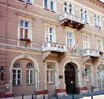 Fejér megye Székesfehérvári Hermann László Zeneművészeti Szakgimnázium és AMI A székesfehérvári zeneoktatás története egyidős a Királyok Városa történetével: már a Szent István király által alapított
