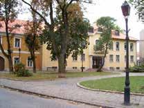 Pest megye Váci Bartók Pikéthy Zeneművészeti Szakgimnázium és Zeneiskola, AMI A váci intézményes zeneoktatás története 1888-ra nyúlik vissza, de ezt követően sorra alakulnak és megszűnnek zeneiskolák.