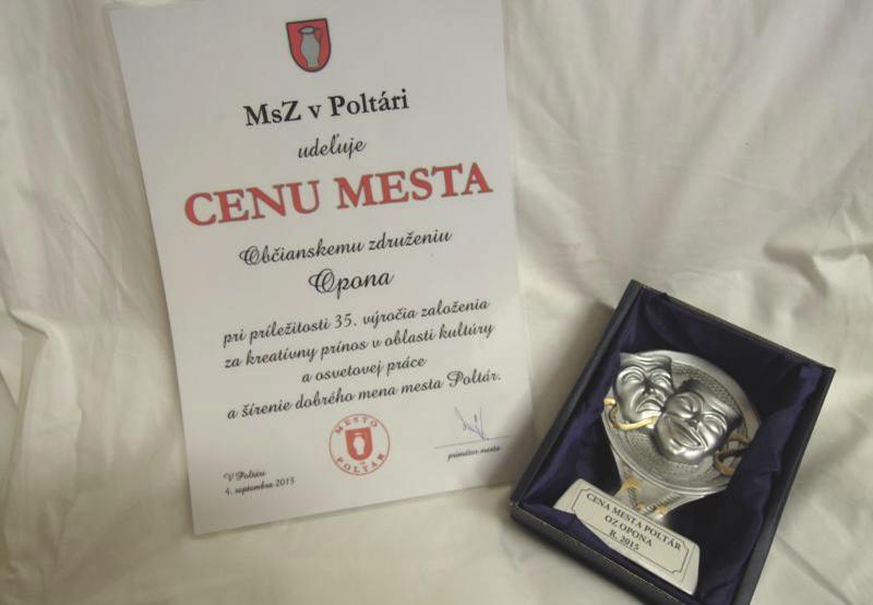 ročníku celoslovenskej prehliadky Divadelný Poltár. S obrovským úspechom sa stretlo uvedenie hry Drotár pre slovenských krajanov v Békešskej Čabe.