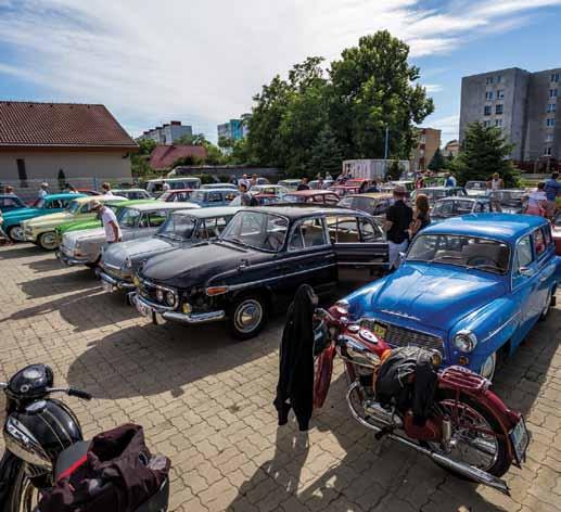 A rajt megtekintése után szabad program keretein belül felfedezhető a helyszín, majd a