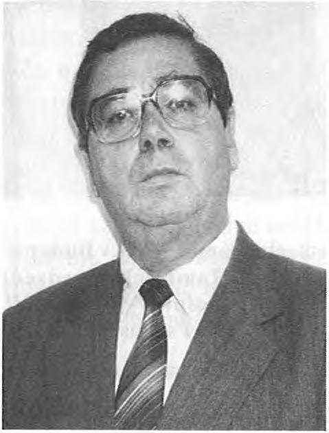 Od roku 1969 pracuje v redakcii Éudovych novín. Roku 1973 získala novinársky diplom.