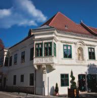 Fôutcája Spirit Hotel Thermal Spa***** A Magyar Építész Kamara különdíját kapta: Ócenárium és Esôerdôház Zöldpiramis projekt Az Építôipari Vállalkozók