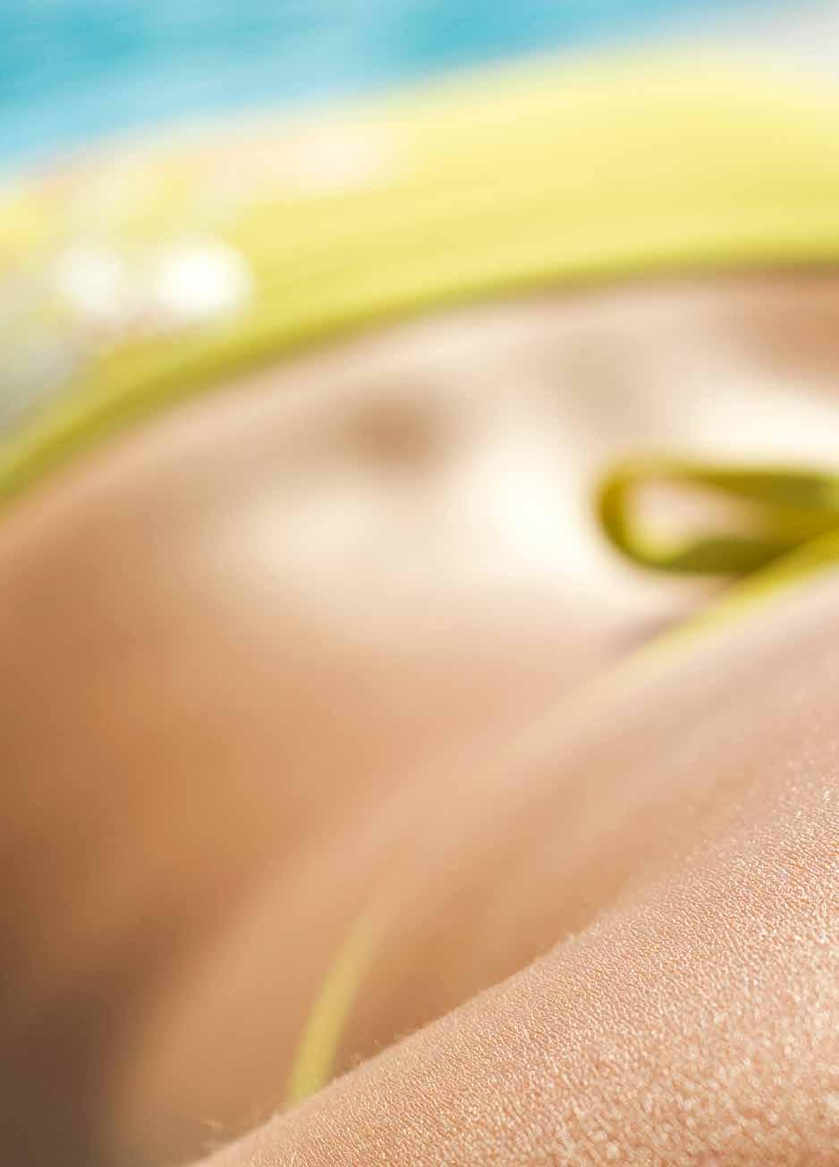 A katalógusban megtalálható kozmetikumok segítik a vendégek barnulását és megsokszorozzák a szolizás élményét!