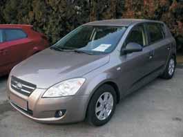 majite¾, centrál, rádio, servo, rok výroby: 2004 Škoda Felicia 1,3 50kW 1350 Centrál, predné hmlovky,
