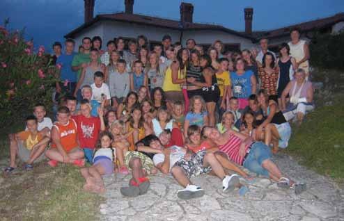 AKTUALNO ga sokola, harisonovega kragulja, sokola selca in druge. Obiskovalci so si tako lahko ogledali ptice, ki jih je v naravi zelo težko videti od blizu.