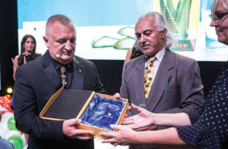 neponovljivo čistom obliku bez ikakvih umjetnih dodataka i u vrhunskoj kvaliteti.