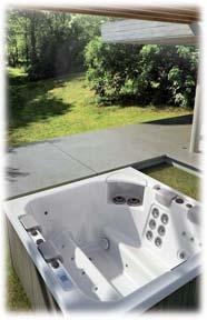 Müanyag oldalburkolat / Synthetic paneling 518 056 t 657 931 t I HI-I audió rendszer / System (AUX, Bluetooth) 571 102 t 725 299 t OPCIÓ I Ózongenerátor / Ozone generator 128 788 t 163 561 t /