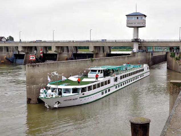 4.Vízi közlekedés a Tisza-tavon (Kéri Brigitta) A hajózásra alkalmas, illetőleg hajózásra alkalmassá tehető természetes és mesterséges felszíni vizek víziúttá nyilvánításáról szóló 17/