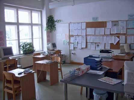 NAPPALI MELEGEDŐK SZOCIÁLIS INFORMÁCIÓS KÖZ- PONT (SZIK) FELVÉTELT ELŐ- KÉSZÍTŐ TEAM (FET) Cím: 1134, Budapest, Dózsa György út 152.