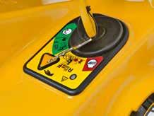 500 m 2 /óra 150 l Cub Cadet OHV Hengerűrtartalom: 224 cm 3 hidrosztatikus Vágásmagasság állítás: 5 pozíció 13AW21SC603 LR2 NR76 76 cm 2.