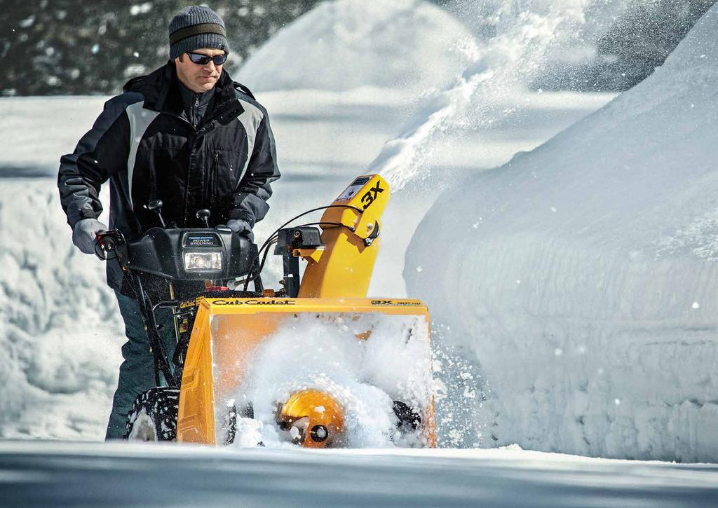X SZÉRIA HÓMARÓK HÓMARÓK MINDEN HÓHELYZETRE A MEGFELEL ER A Cub Cadet X szériás hómaróival gond nélkül elszórhatja a havat a portájáról.