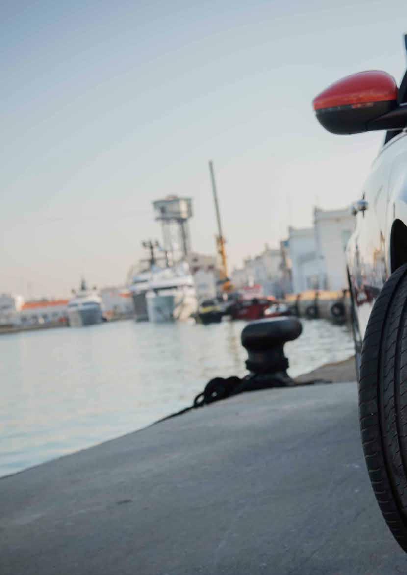 Firestone Road Roadhawk FIATALOK ÉS CSALÁDOK SZÁMÁRA TE Szárnyal az útisólyom : tartósság, irányíthatóság Több mint 1.
