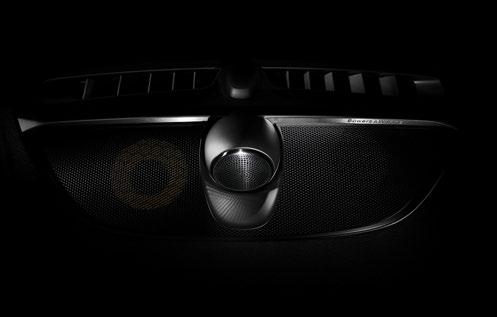 VOLVO S90 A SZÓRAKOZTATÁS ÚJ LEHETŐSÉGEI Kerüljön közelebb kedvenc zenéihez, bármelyik ülésen utazik is.