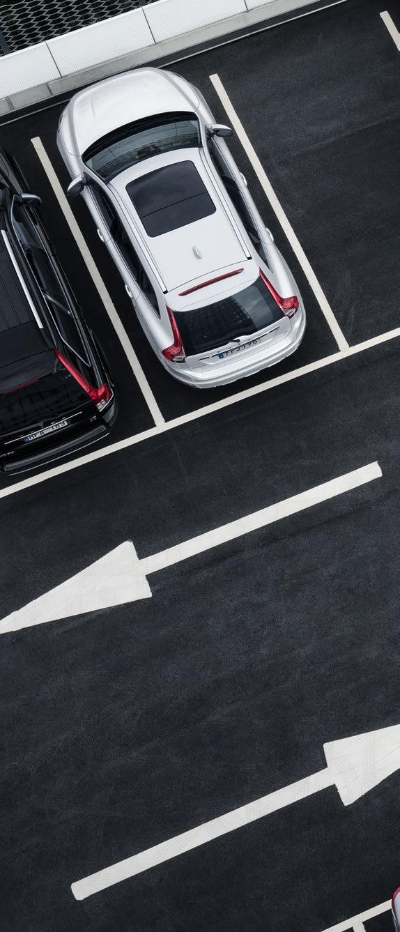 VOLVO S90 T6 AWD Inscription Kagylókék metál fényezés (721) 20" nyolcküllős ezüst színű/diamond Cut keréktárcsák (214) Precíz parkolás.