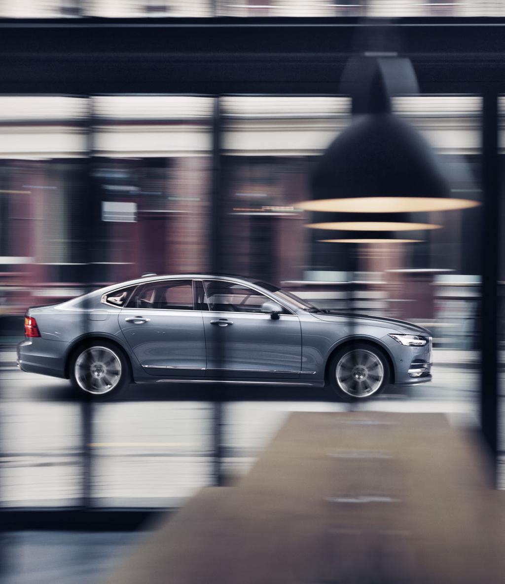 VOLVO S90 T6 AWD Inscription Kagylókék metál fényezés