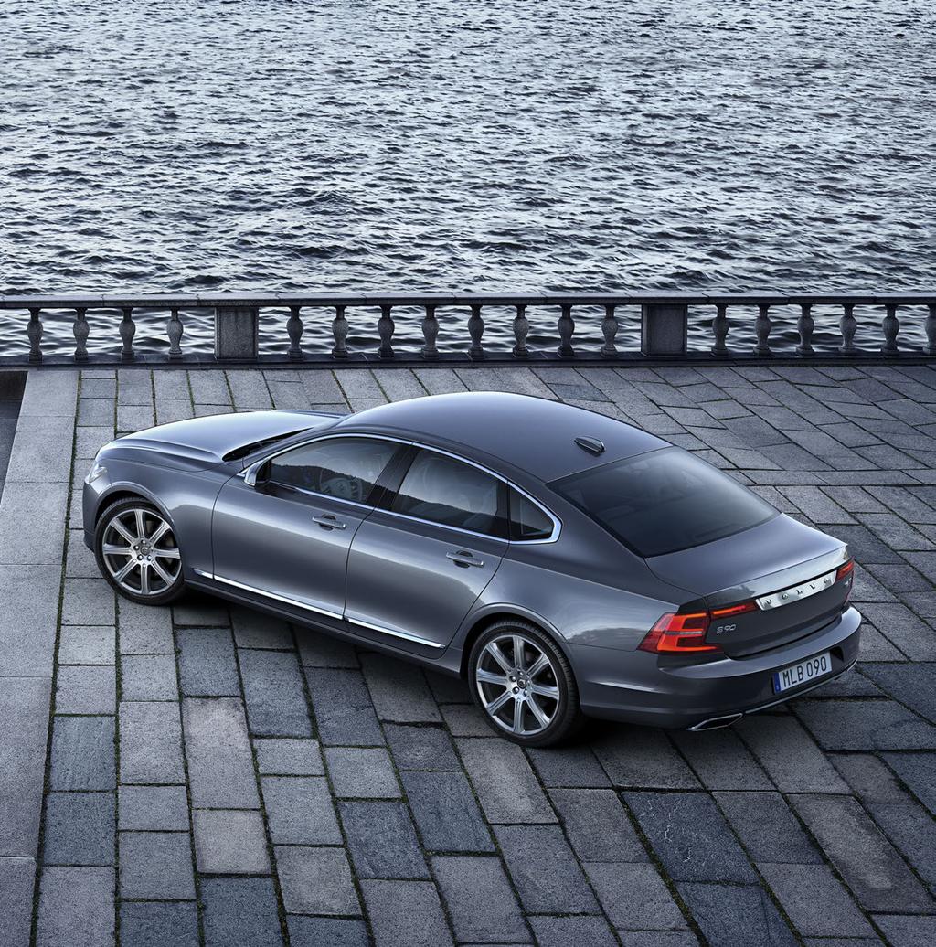 KÜLSŐ MEGJELENÉS 7 T6 AWD Inscription Kagylókék metál fényezés