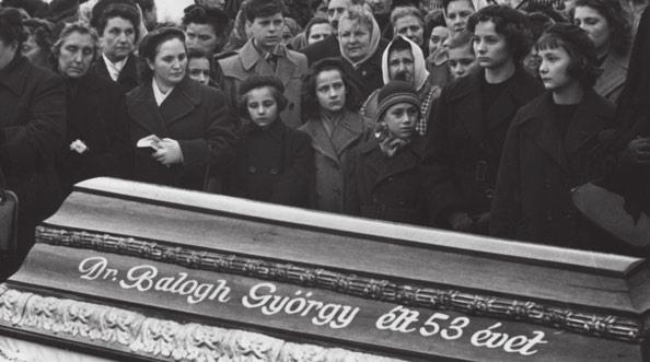 Dr. Balogh György temetése 1958-ban leváltásáról. (Ez nem igaz, mert már elmenekültek.) Közpénzből ellenforradalmi lapnak, a Lőrinci Újságnak megindításához anyagi segítséget nyújtott.