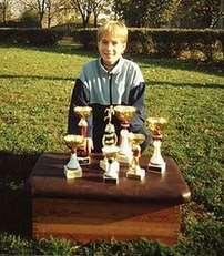 Miklós Judit 1991. január 20-án Szegeden született. Nyolc évesen került kapcsolatba az atlétikával. Az iskolai felméréseken elért eredményei biztatóak voltak egy fiatal edzőjelölt számára.