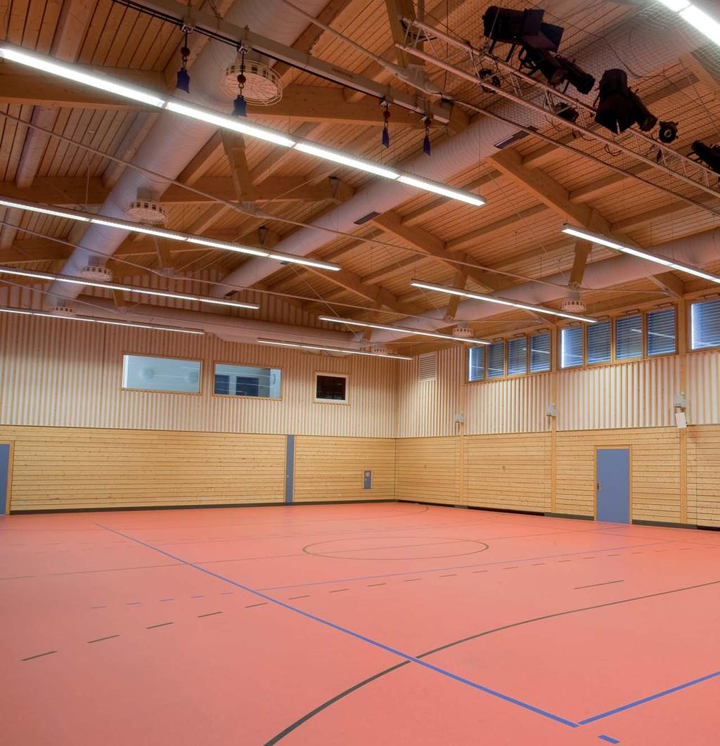 Többféle célra és sportolásra alkalmas csarnok,
