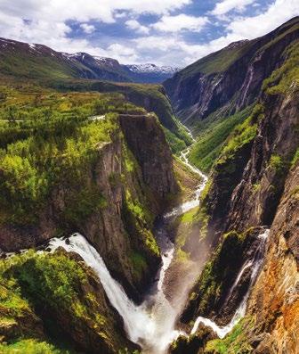 Bergenből visszatérve kétféle főútvonal között lehet választani, az egyiken a csodálatos Voringfossen, a másikon pedig a lenyűgöző Latefossen látványa fogad minket.