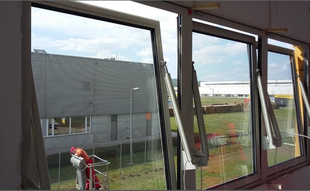 2,25m2 1,01 m2 Cv labor Ablak szabad (tok belméret) 138 x 138