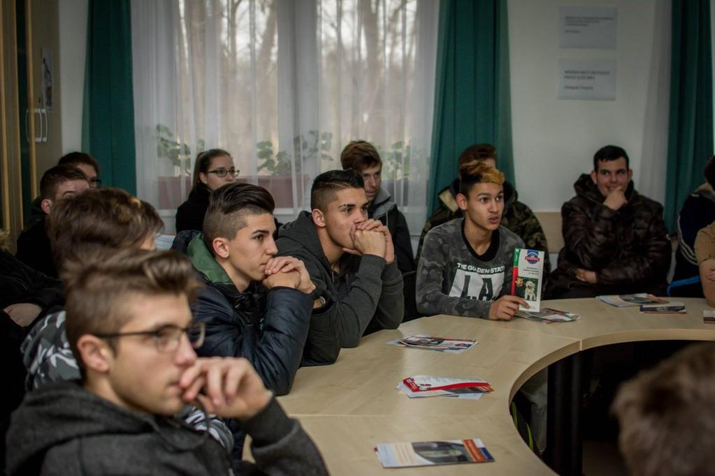 A közeli iskoláknak folyamatosan tartunk szemléletformáló előadásokat FESZTIVÁL AZ ÁLLATOKÉRT A legnagyobb rendezvényünk a Fesztivál az állatokért, amelyet minden év őszén, Nyíregyházán a Bujtosi