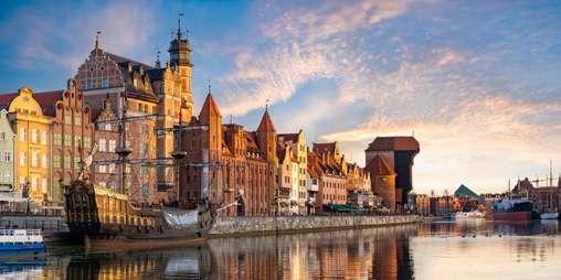 NAP: WROCLAW TORUN MALBORK (620 km) Reggeli után elindulunk Kopernikusz szülővárosába, Torunba. Európa egyik legszebb, évszázadokon át változatlan középkori óvárosa méltán lett a Világörökség része.