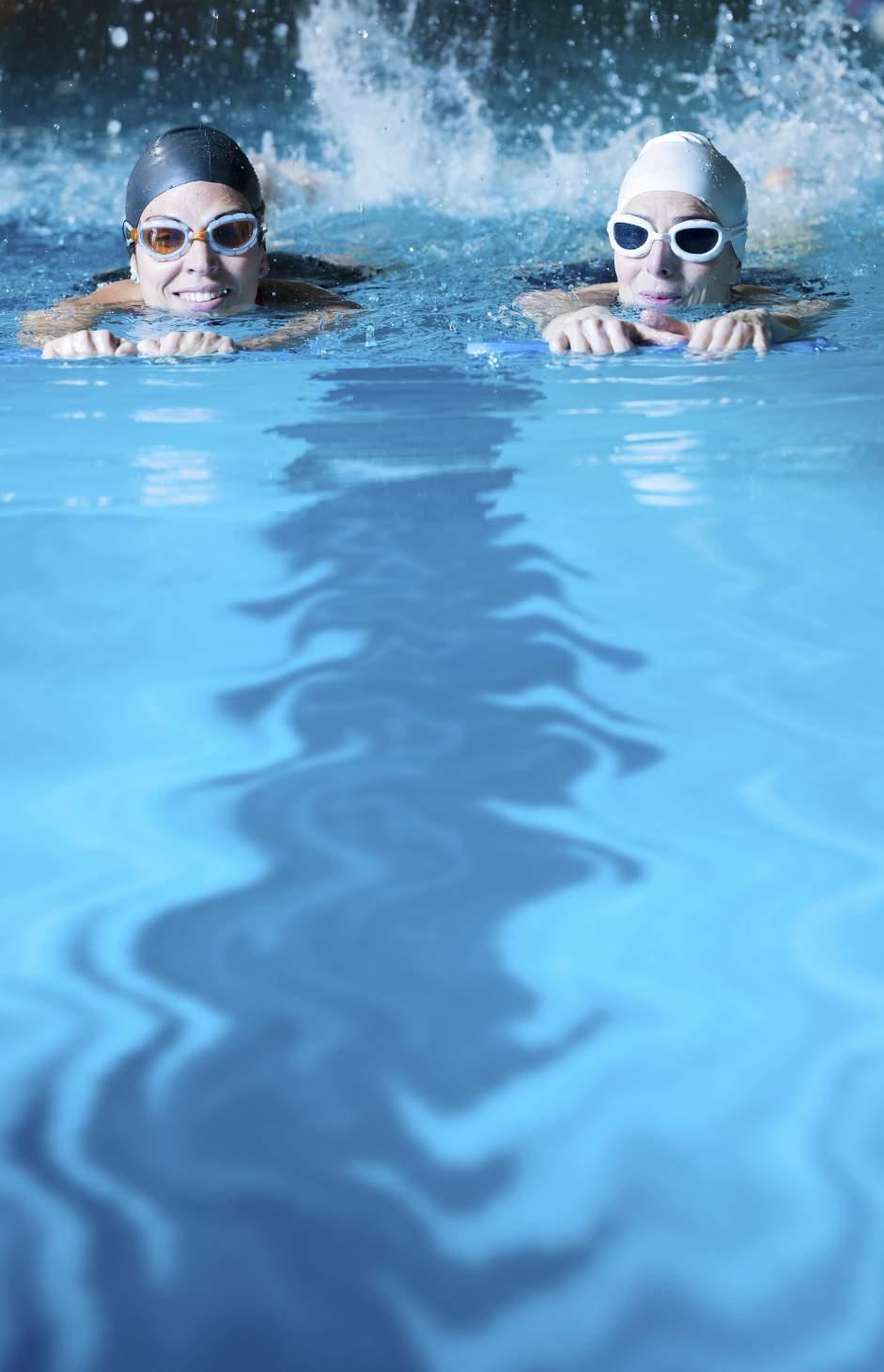 Ez az úszás5legfontosabb előnye 1. Átmozgatja az egész testet Az úszás szinte az egyetlen olyan mozgásforma, amely minden izmot mozgásba hoz, és így a teljes testre hatással van.