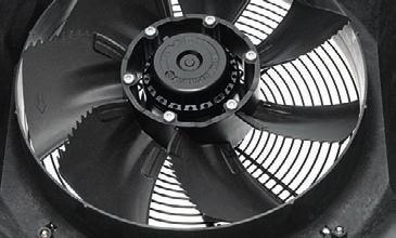 4 Innovatív ventilátor A legújabb technológiákra épül. Megfelel az ERP05 hatékonysági követelményeknek. Alacsony zajszint. 5 Robusztus olajszűrő/leválasztó 6 Integrált bypass szelep olajszűrővel.