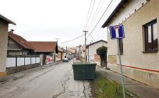 o. ponúka svoj sortiment individuálnym klientom, malým a stredným stavebným firmám a aj veľkoobchodným odberateľom.