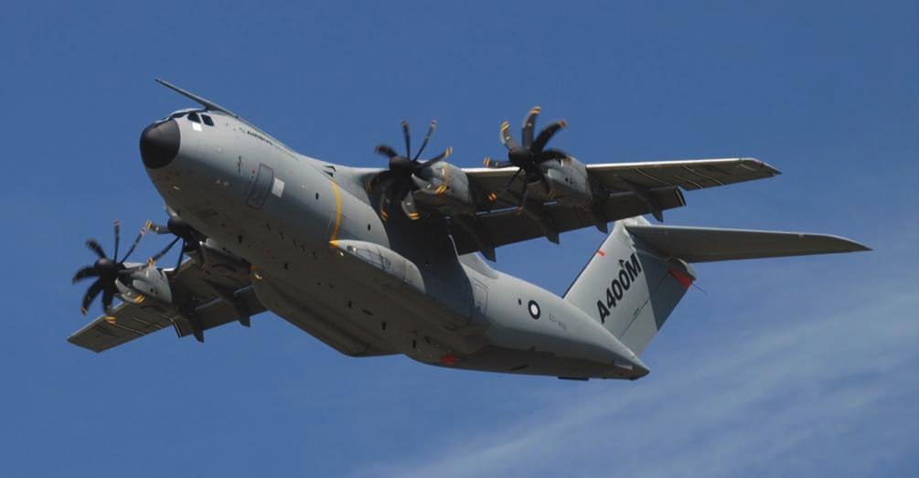 Tanulmányok 4. ábra. A RAF által is igényelt A400M szállítógép prototípusa táni brit kivonással egy időben kivonják. Ez 2011 vége. Az új Sentinel Gr.1 ELINT és a RN drága Nimrod Gr.
