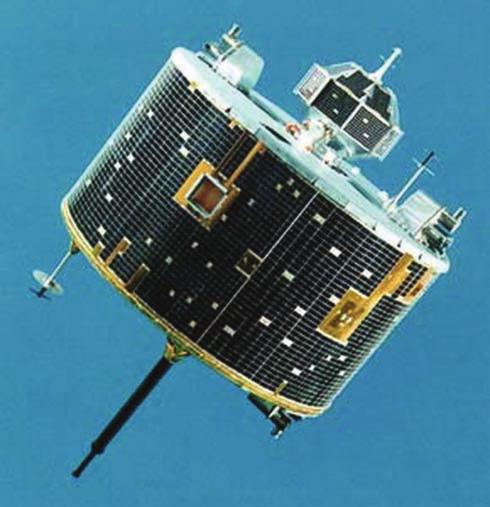 Ezután 2005 júliusában a JAXA végül sikeresen bocsátotta fel új röntgencsillagászati műholdját, nevezetesen a Szuzakut (Asztro E II).