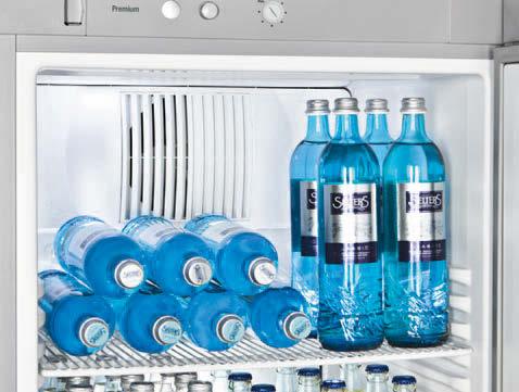 A nagyteljesítményű ventilációs hűtési rendszer elősegíti a frissen behelyezett áru gyors lehűtését a megfelelő fogyasztási hőmérsékletre, és gondoskodik az egyenletes hűtési hőmérsékletről az