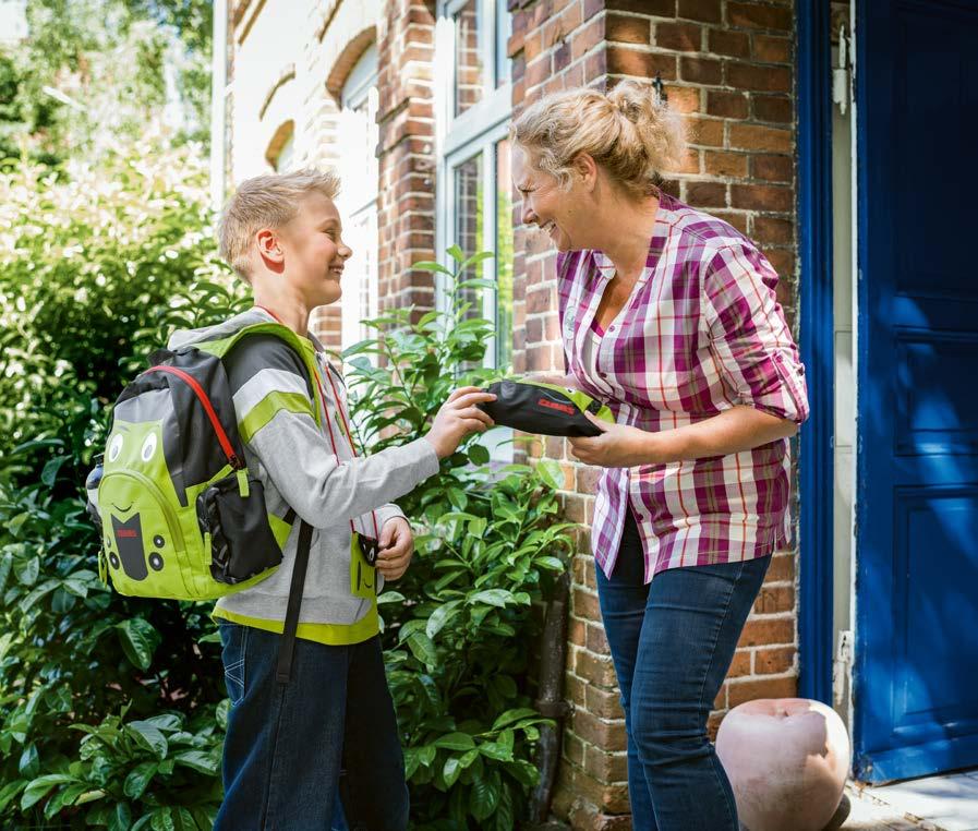 1 Kids Line 5 6 7 8 9 96 1 Uzsonnás doboz CLAAS traktornyomtatással. Mosogatógépben mosható.