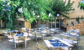 WELLNESS: A vendégek igénybe vehetik a Dimitrios Village Beach Resort wellnessszolgáltatásait is (05.01-től). Térítés ellenében: masszázs (külön kérésre), szauna és pezsgőfürdő. GYEREKEK:.