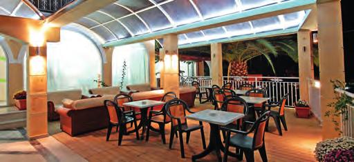 GÖRÖGORSZÁG ZAKYNTHOS 47 Argassi Hotel Commodore d A domboldalban fekvő szállodából csodálatos