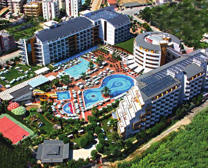 Foglalható Joker-szoba A2S/A3S/E2S/E3S is. SPORT: Aerobic, fi tneszterem, asztalitenisz, minigolf, röplabda és vízigimnasztika. Térítés ellenében: biliárd. WELLNESS: Szauna és törökfürdő.