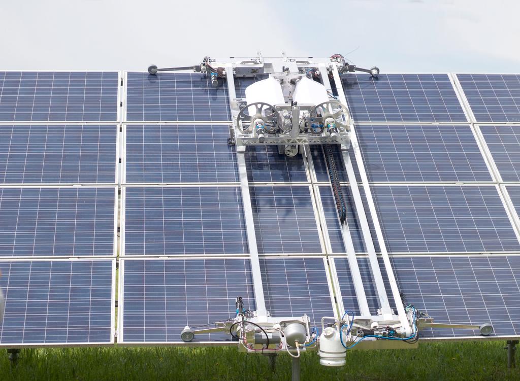 Jelentés a Napelem farm tisztító robot fejlesztése című projektről Ajánlások felhasználásra A 2009-2014-es EGT Finanszírozási Mechanizmus Zöld ipari innováció programja keretében megvalósuló pályázat
