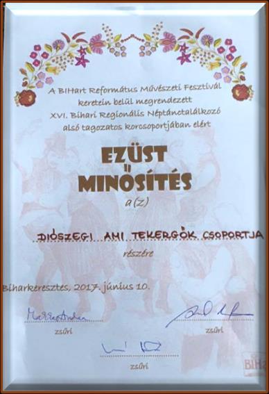 A néptáncosokat
