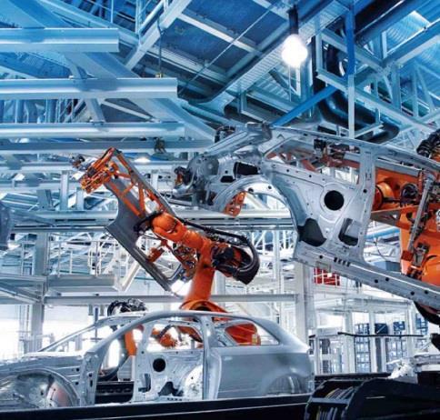 MISKOLC GAZDASÁGI KÖZPONT Gazdag ipari múlttal rendelkezik az acél- és gépgyártás területén.