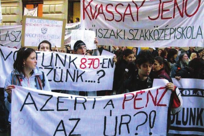 Bemutatkozás 21 rán figyelembe vette az iskola igényeit, az eredmény sokszoros egyeztetés után megszületett. A tervek elkészültek, több mint 30 millió forintért.
