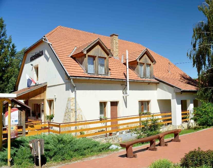(Forrás: http://www.sajoivanka.hu/hu/egeszsegugy.php?) II. Rákóczi Ferenc Megyei és Városi Könyvtár: (cím: Sajóivánka, Kossuth út 38.) Sajóivánkán a II.